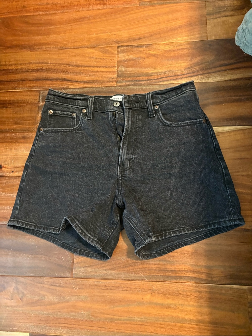 Abercrombie The Dad Short High Rise Denim Shorts Black Size 28 6 (1465)